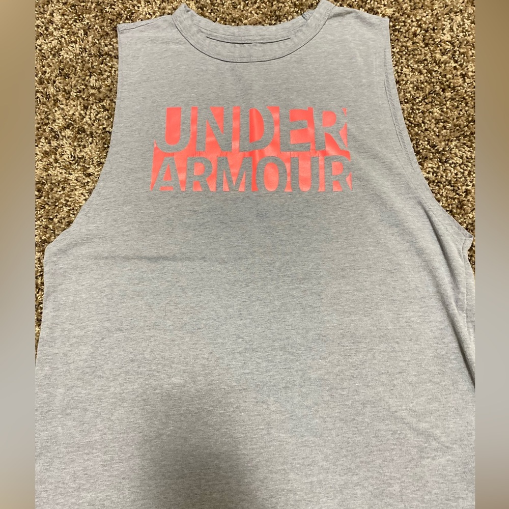 Under Armour size small